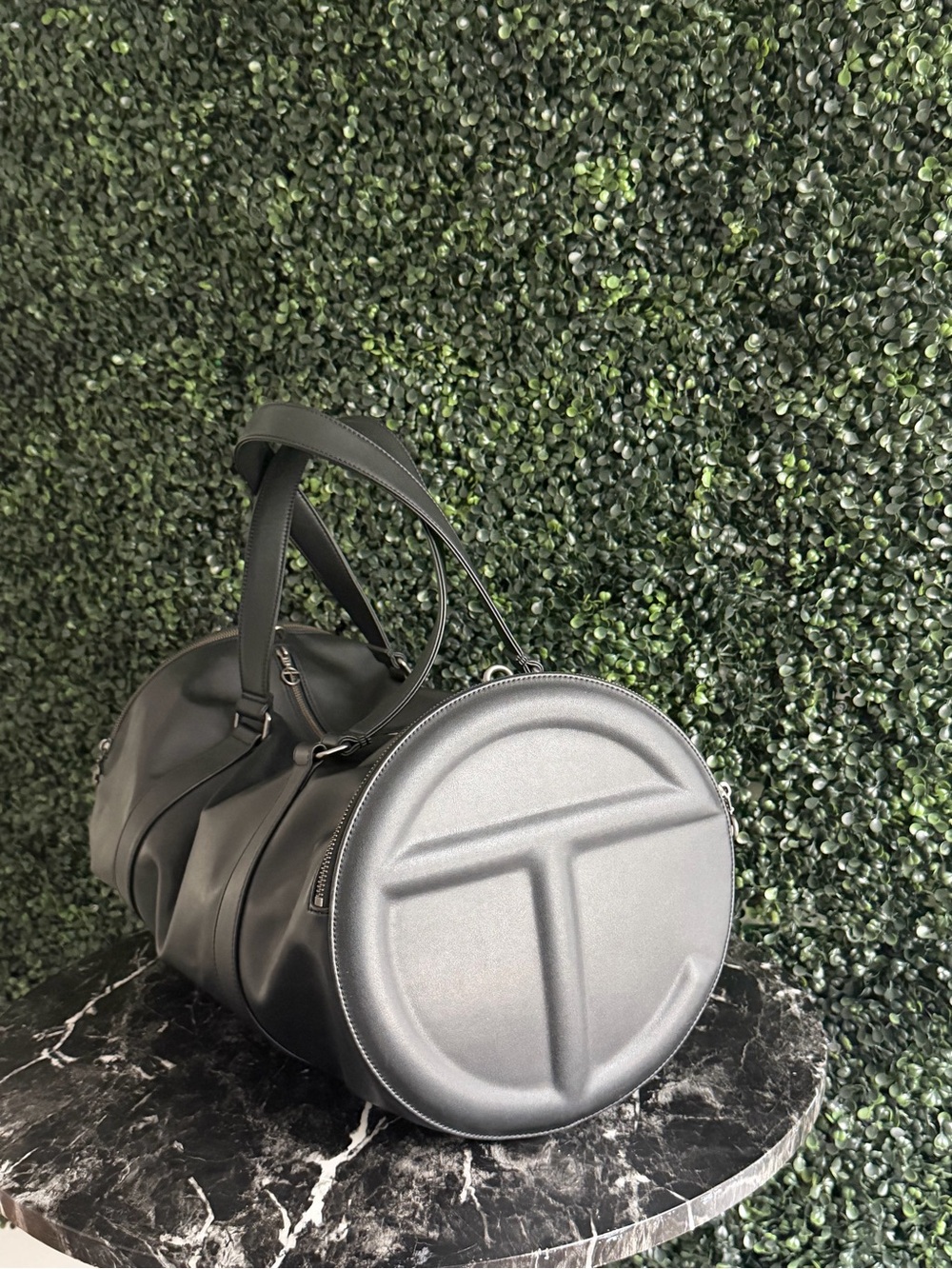 Medium Telfar Black Duffle Bag – Brand New 🖤